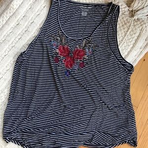 AE embroidered tank Sz XL